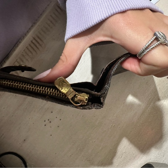 Vintage Louis Vuitton Damier Ebene Compact Zippy Wallet - Picture 15 of 15